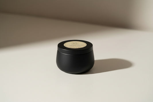 Tonkabohnenkerze | Eine sinnliche Mischung aus Leder, Moschus und holzigen Noten