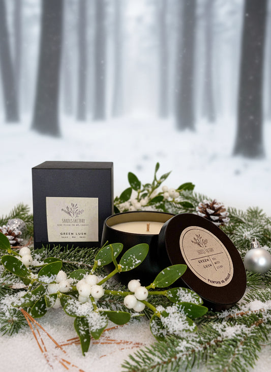 Lilac and mistletoe candle