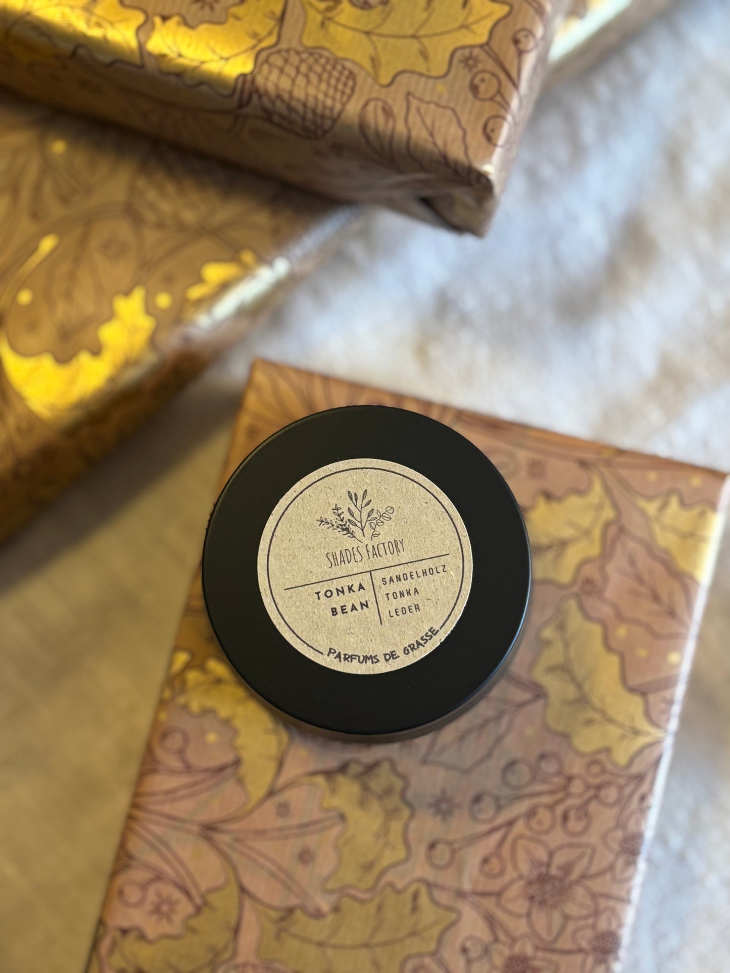 Tonka Bean Candle | A Sensual Blend of Leather, Musk & Woody Notes