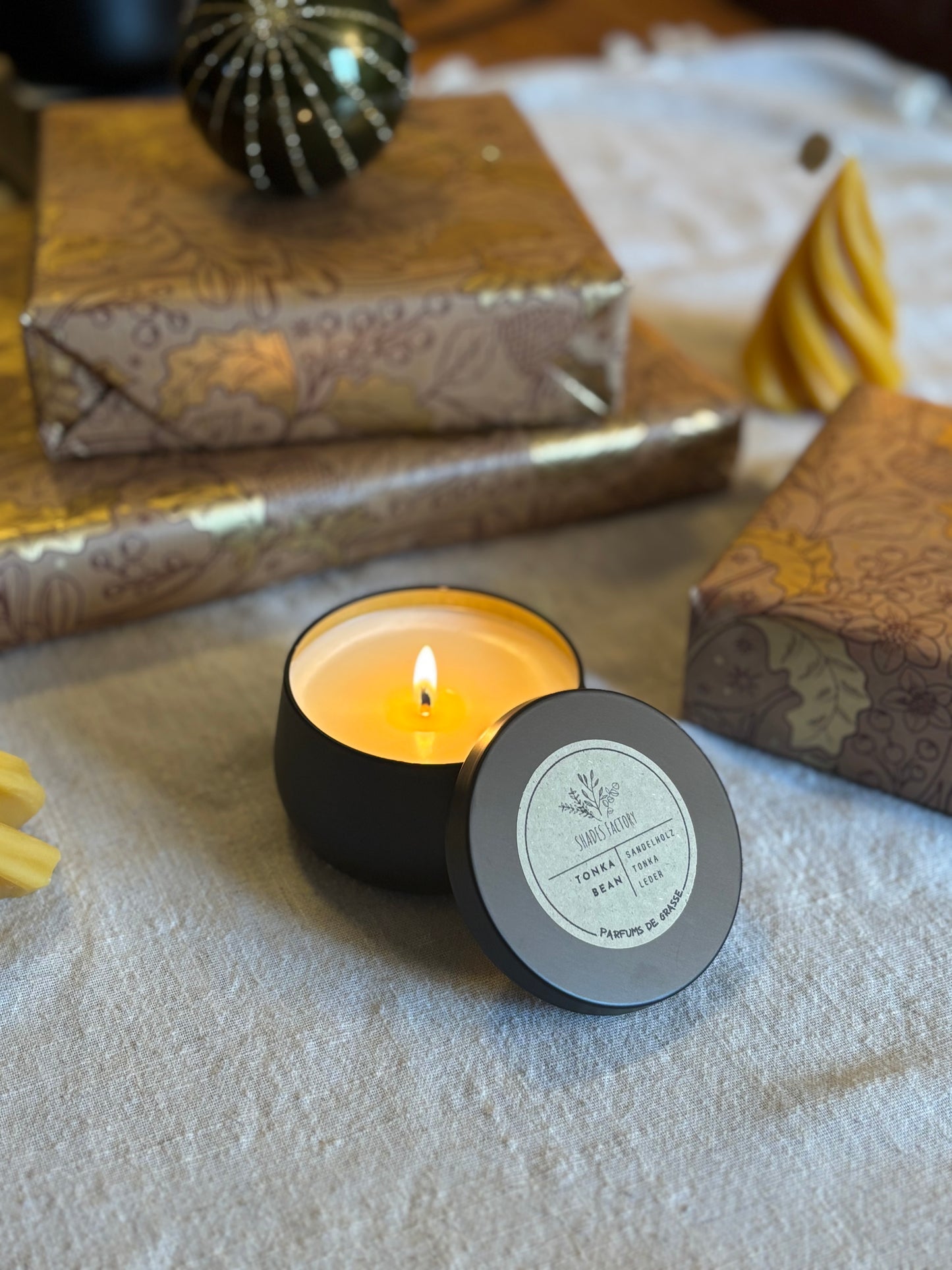 Tonka Bean Candle | A Sensual Blend of Leather, Musk & Woody Notes