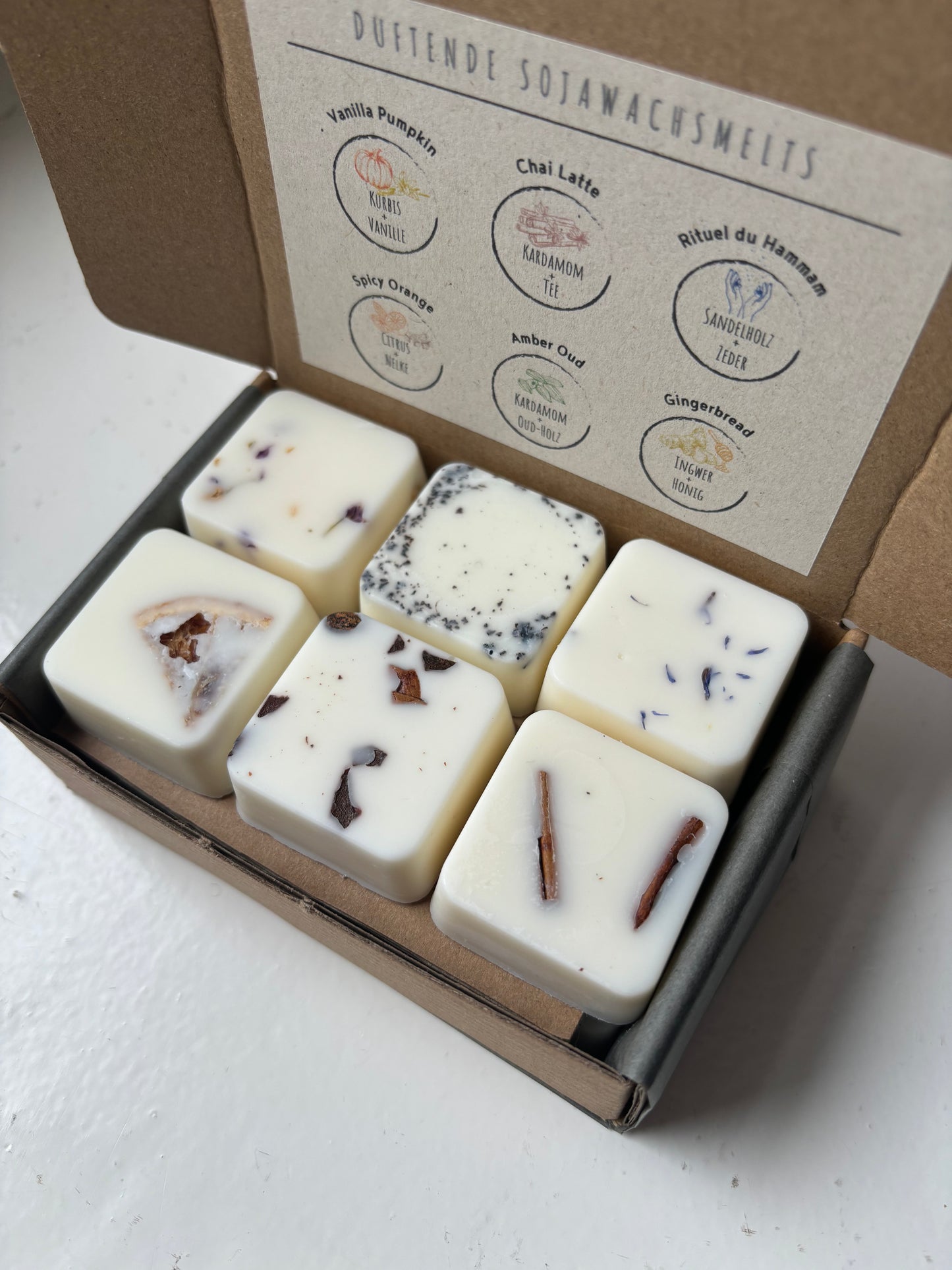 Wax Melts Box: Winter Edition I 12 Fragrant Melts in 6 Exquisite Varieties | Handcrafted with French fragrances