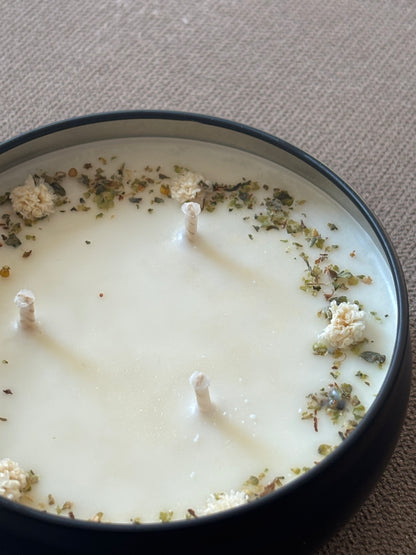 Green Lush Candle | Special Edition | Inspired by the Essence of Lilac & Mistletoe