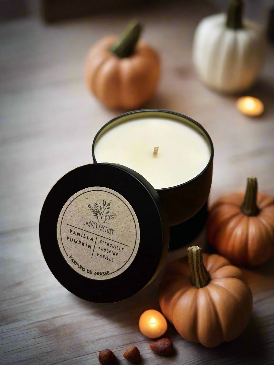 Vanilla Pumpkin Candle I Luxury scented soy wax candle in black tin jar