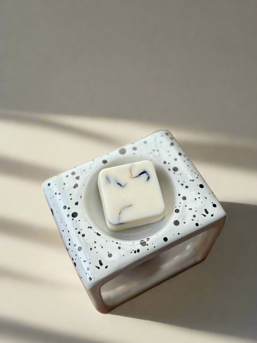 White Ceramic Burner for Wax Melts – Speckled Design