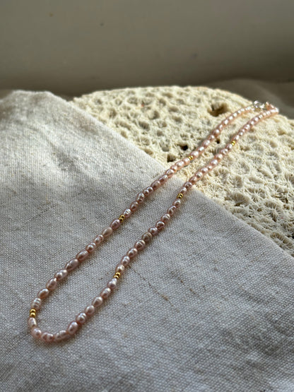 Freshwater Pearl Necklace – Soft pink with gold-plated beads | Sterling Silver 925 Clasp
